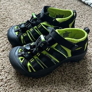 Kids Keen sandals
